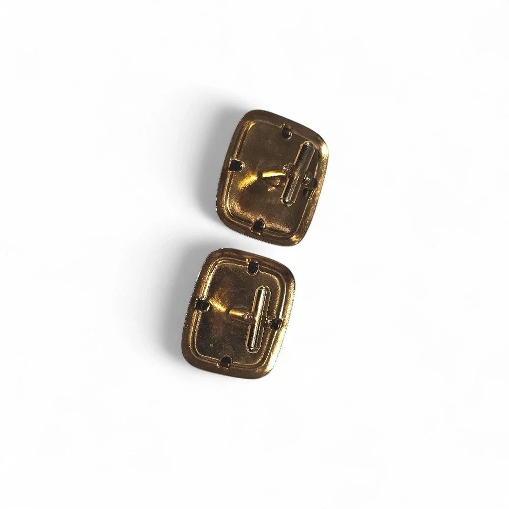 MCM‎ VTG Cufflinks Black Enamel Pink-tone 17th Century Horse and Carriage Scene